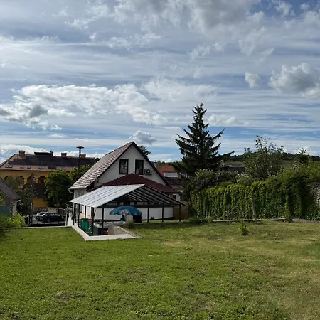 Kamilla Vendégház Apartman Mád