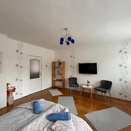 Kamilla Vendégház Apartman *